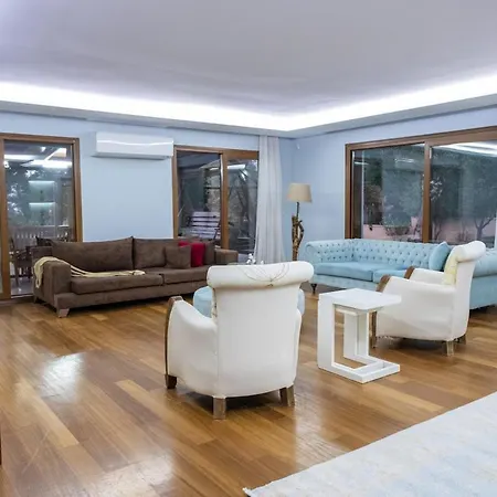 Private In The Forest With Pool And Jacuzzi Urla