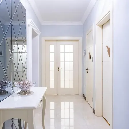 Casa de Férias Private In The Forest With Pool And Jacuzzi