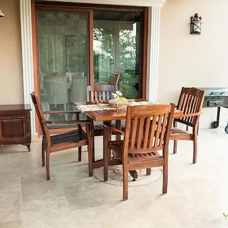 Private In The Forest With Pool And Jacuzzi Casa de Férias Urla