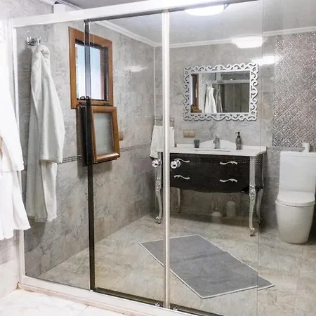 Holiday home Private In The Forest With Pool And Jacuzzi